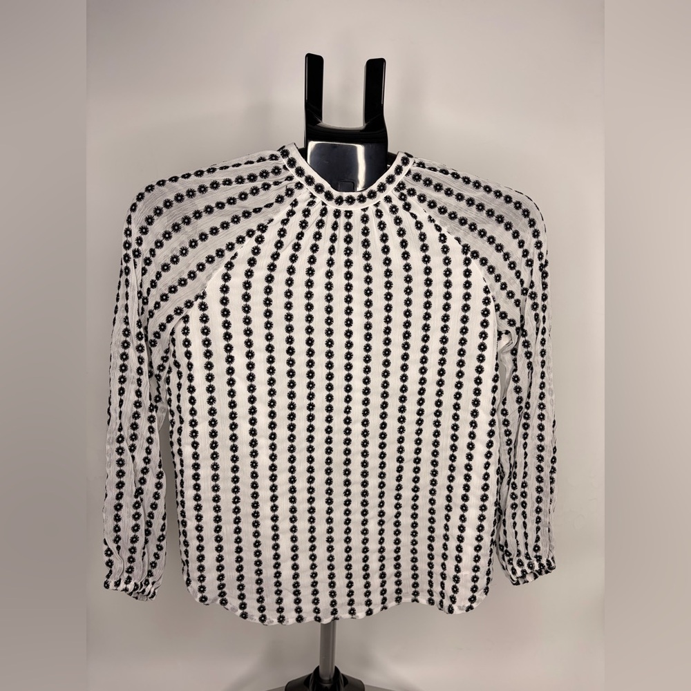 Ann Taylor Black and White Patterned Blouse